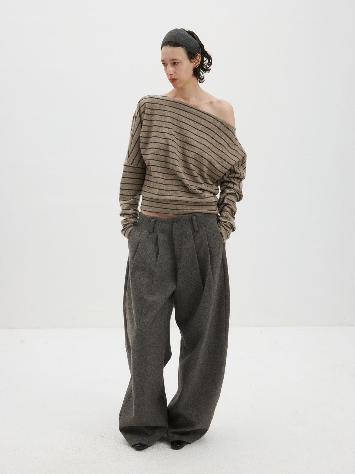 Delivery Curved Straight Leg Wool Blend Women&