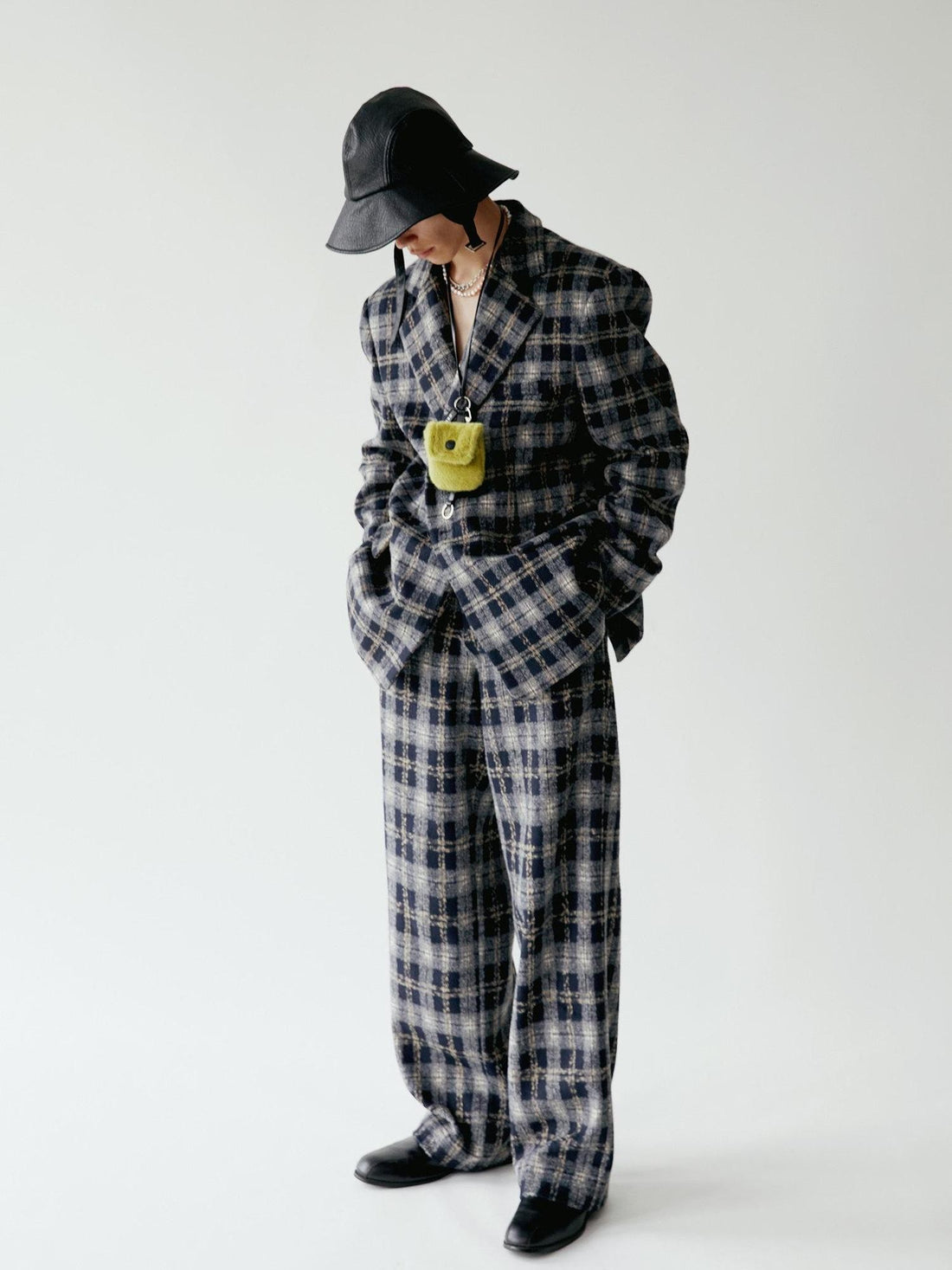 Delivery Deep Blue Plaid Loose Fit Three Button Women&