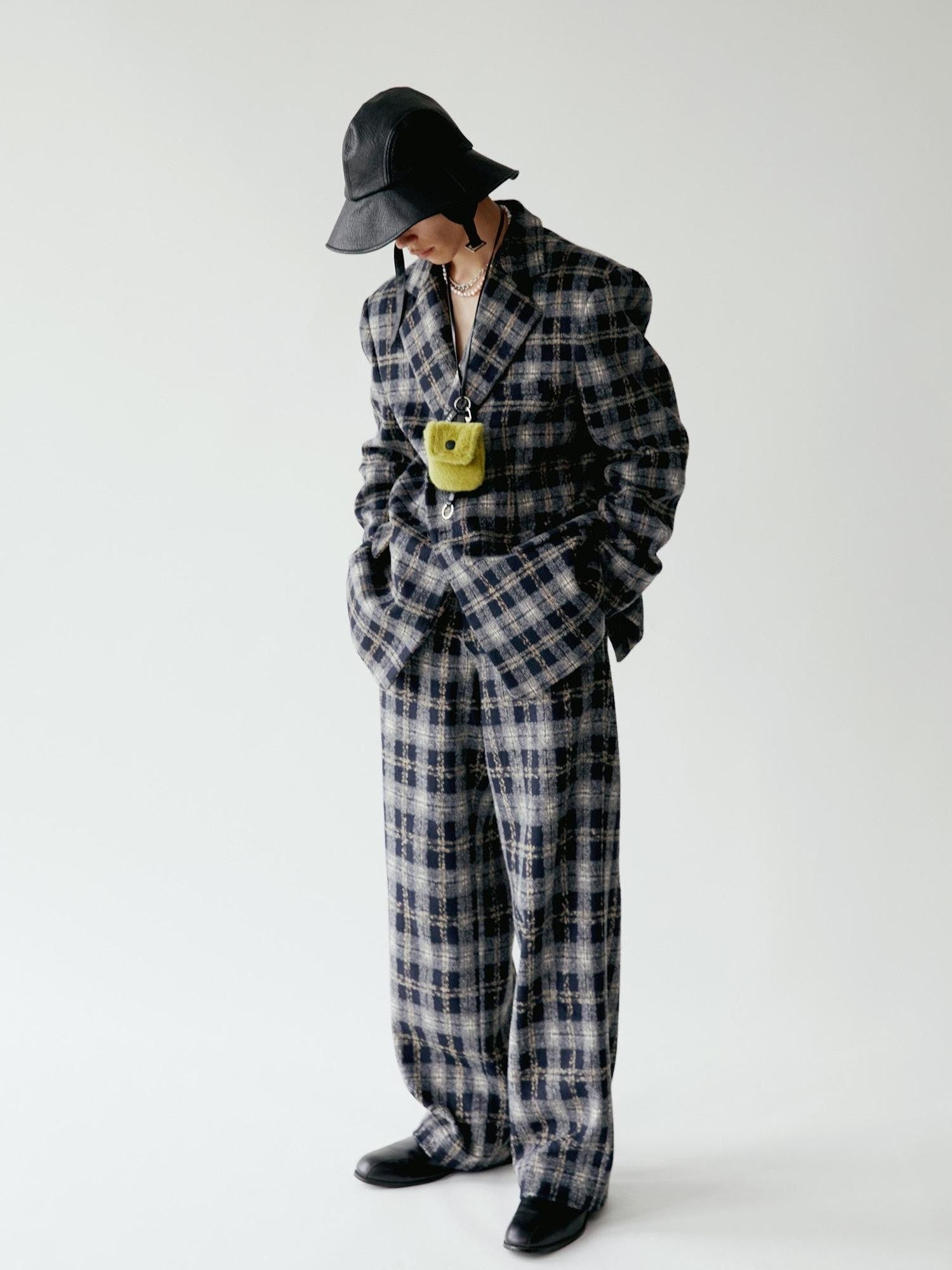 Delivery Deep Blue Plaid Loose Fit Three Button Women&