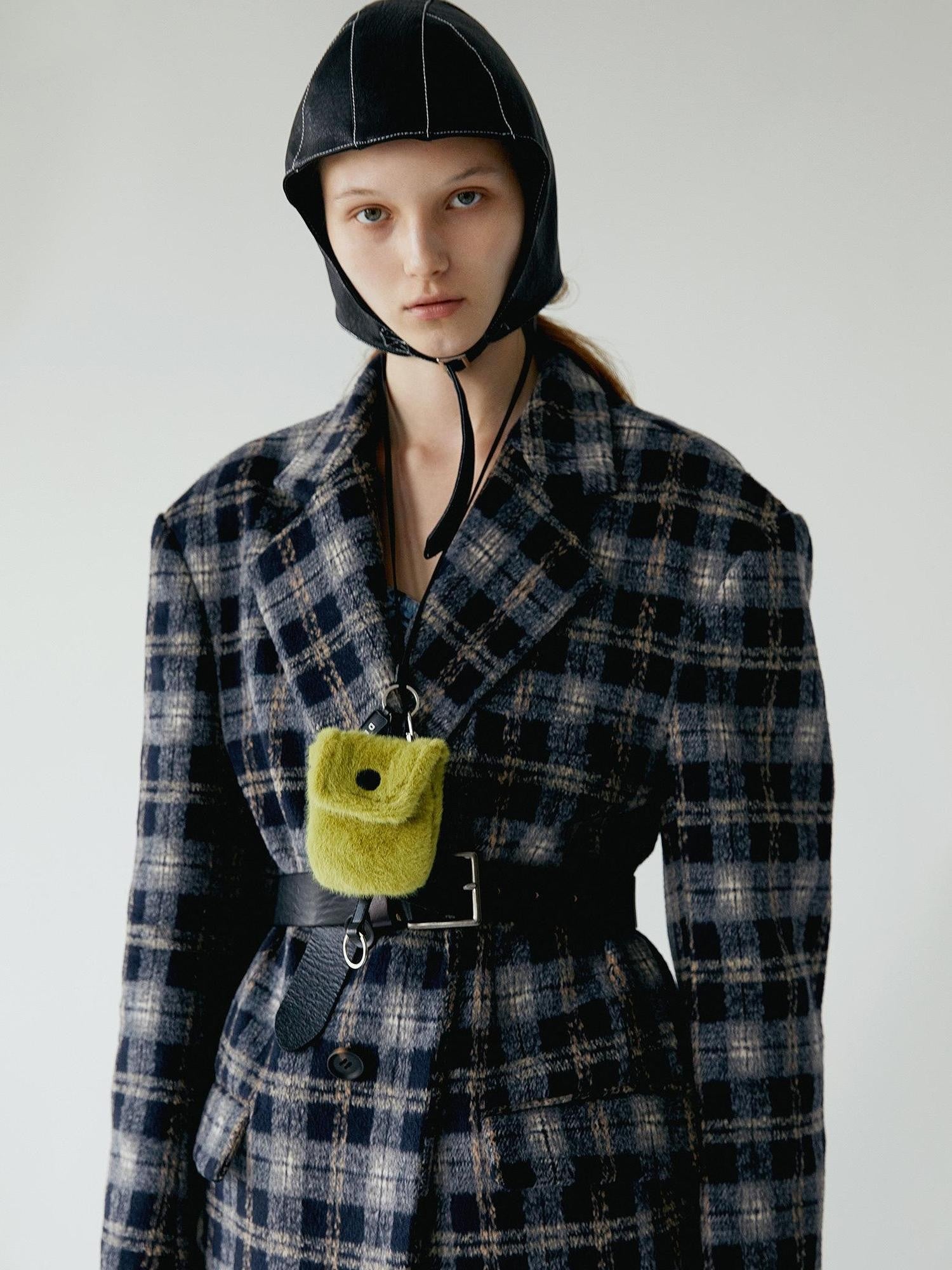 Delivery Deep Blue Plaid Loose Fit Three Button Women&
