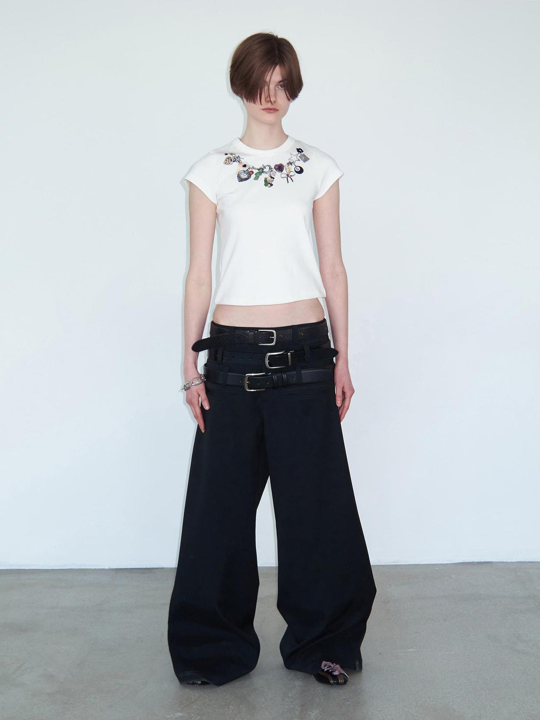 Delivery Delivery Colorful Beaded Necklace Print T-Shirt