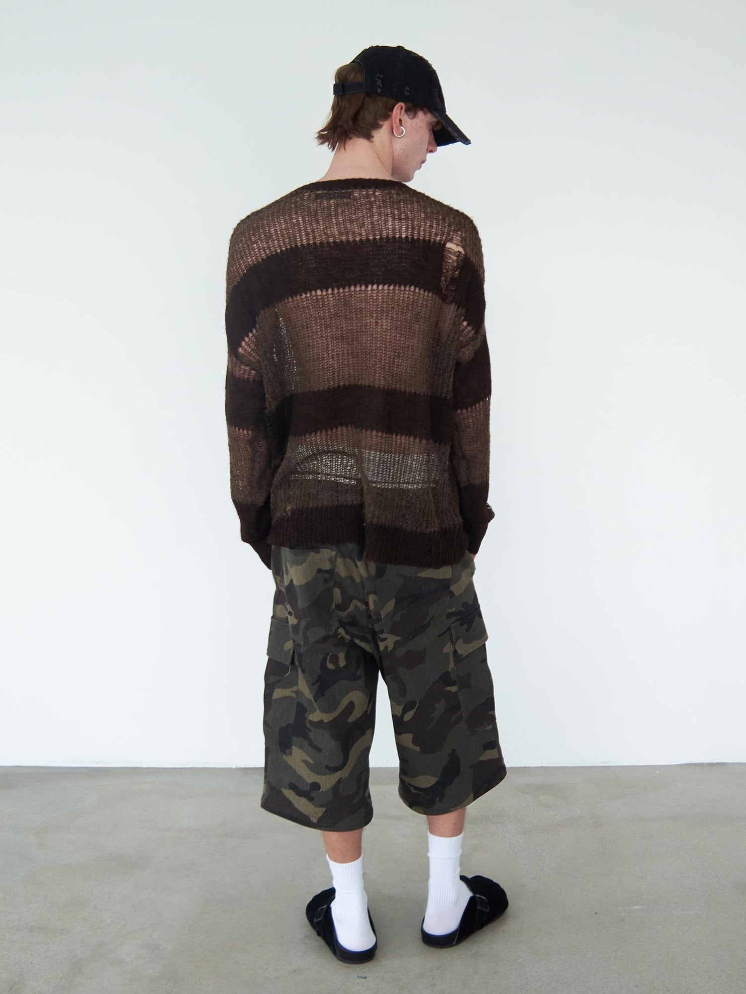 Delivery Distressed Knit Sweater With Brown Striped Texture