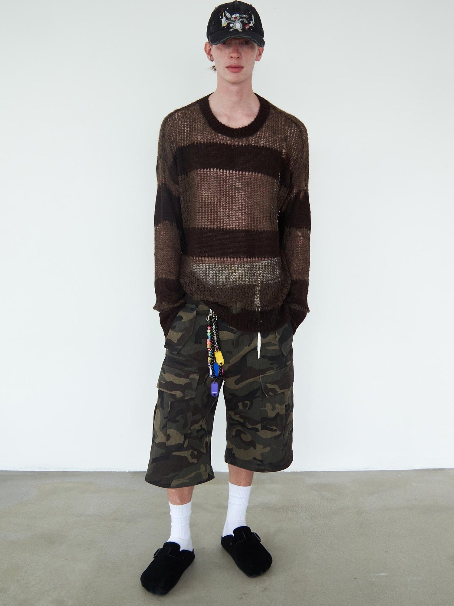 Delivery Distressed Knit Sweater With Brown Striped Texture