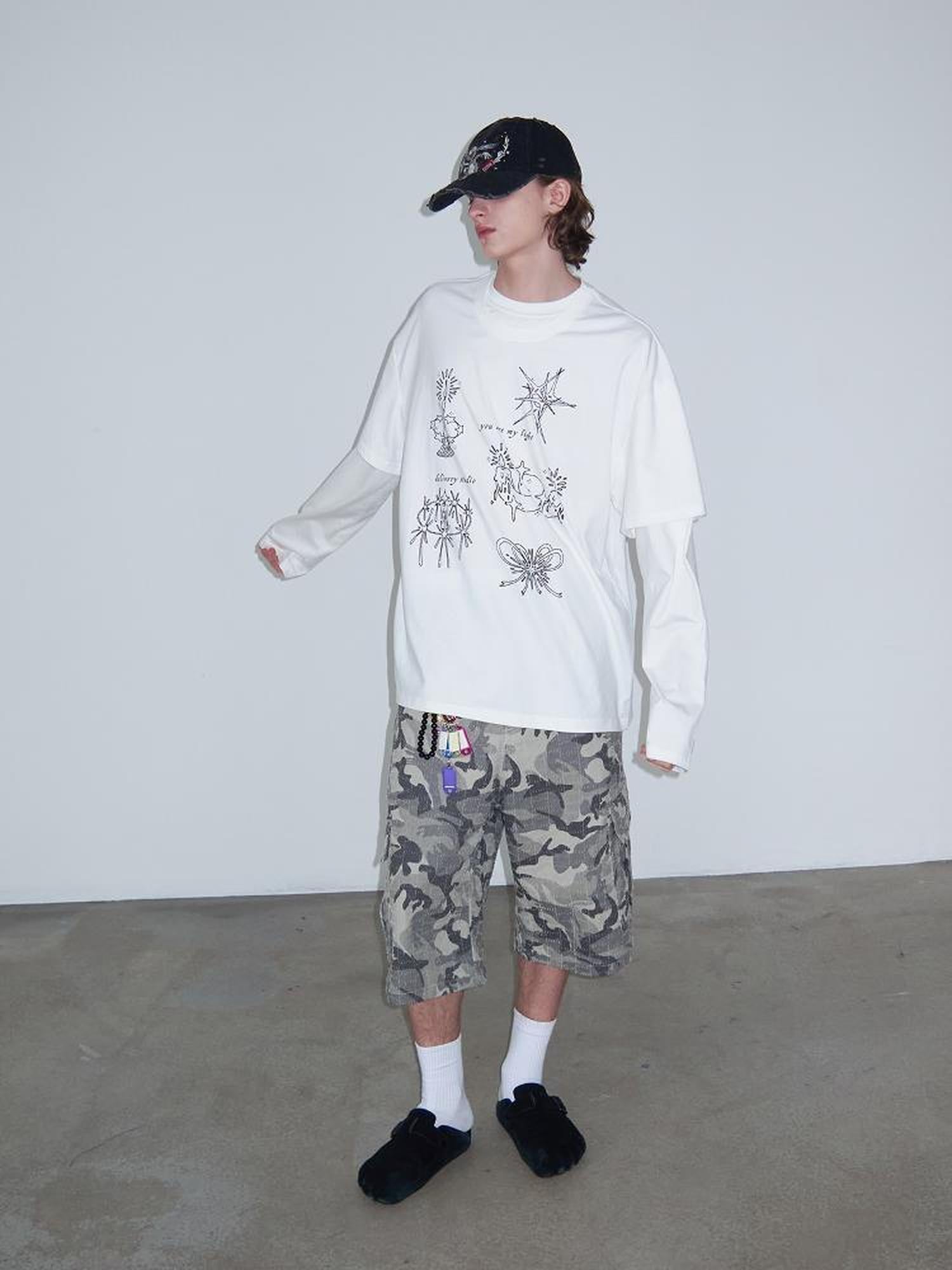 Delivery Graffiti Print Drop Shoulder T-shirt With Double Collar and Sleeve Design