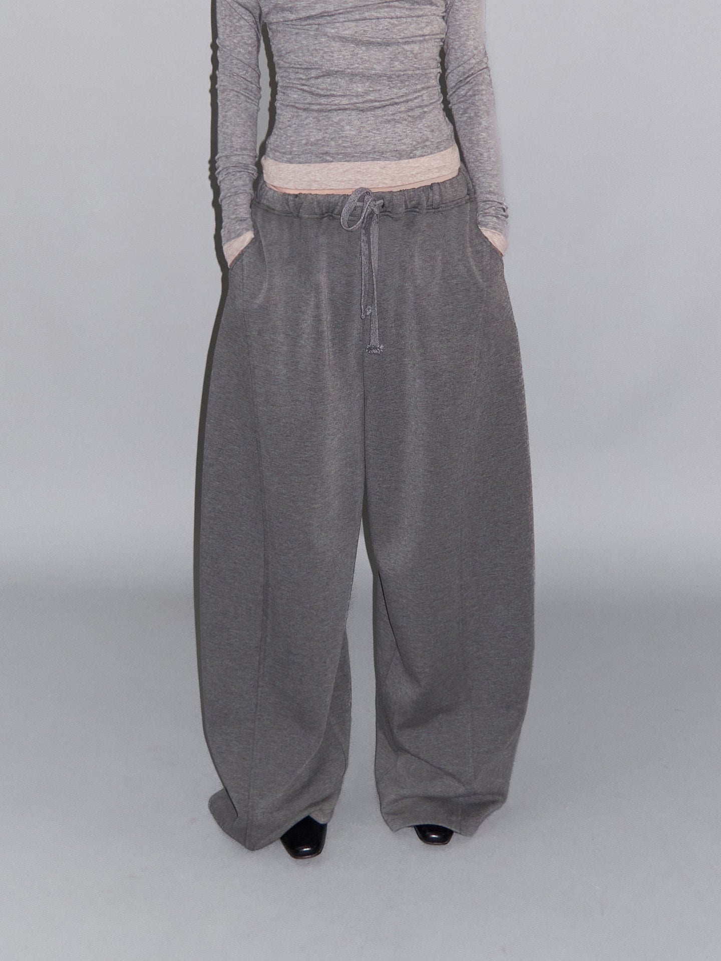 Delivery_Gray_Camo_3d_Curved_Blade_Silhouette_Drawstring_Thick_Women&