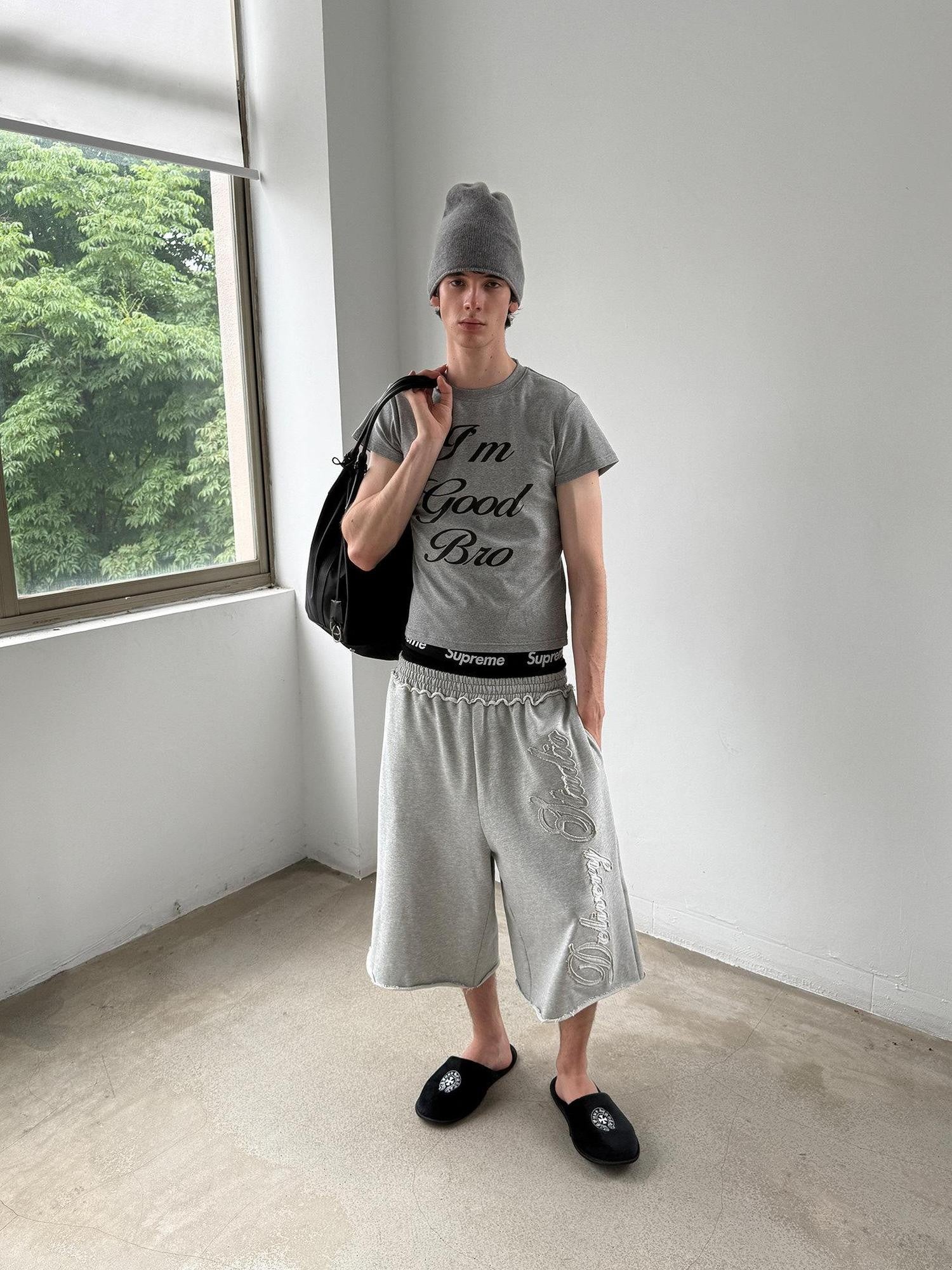 Delivery Gray Playful Letter Print Straight Cut Women&