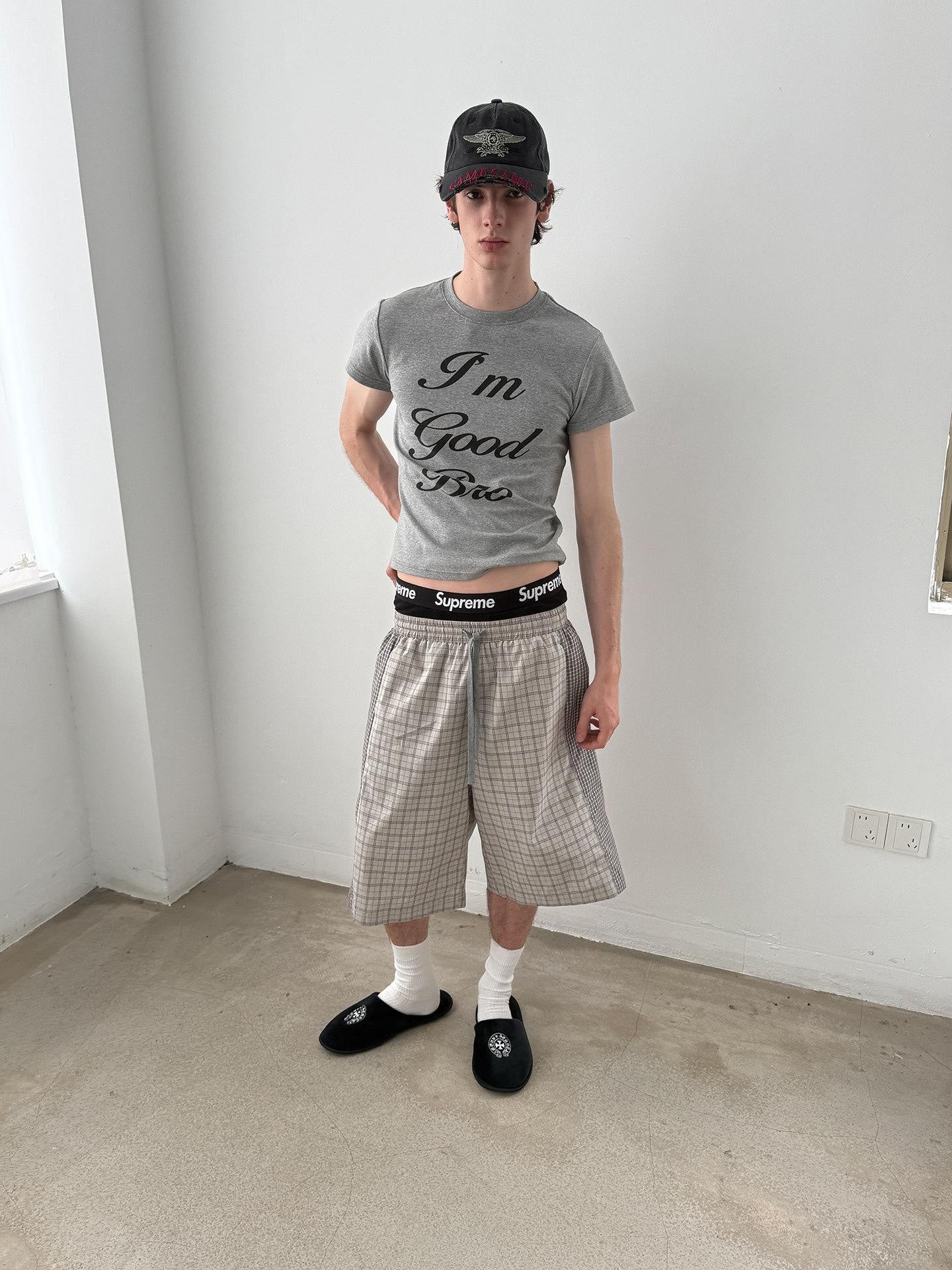 Delivery Gray Playful Letter Print Straight Cut Women&