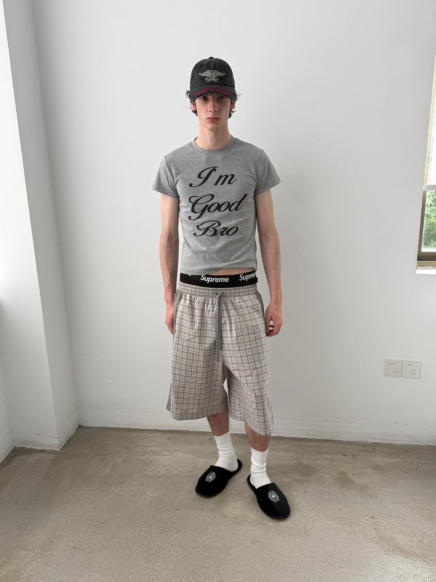 Delivery Gray Playful Letter Print Straight Cut Women&