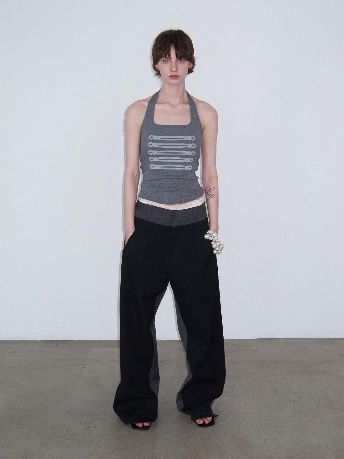 Delivery Gray Printed Napoleon Buttons Square Neck Slim Fit Cropped Women&