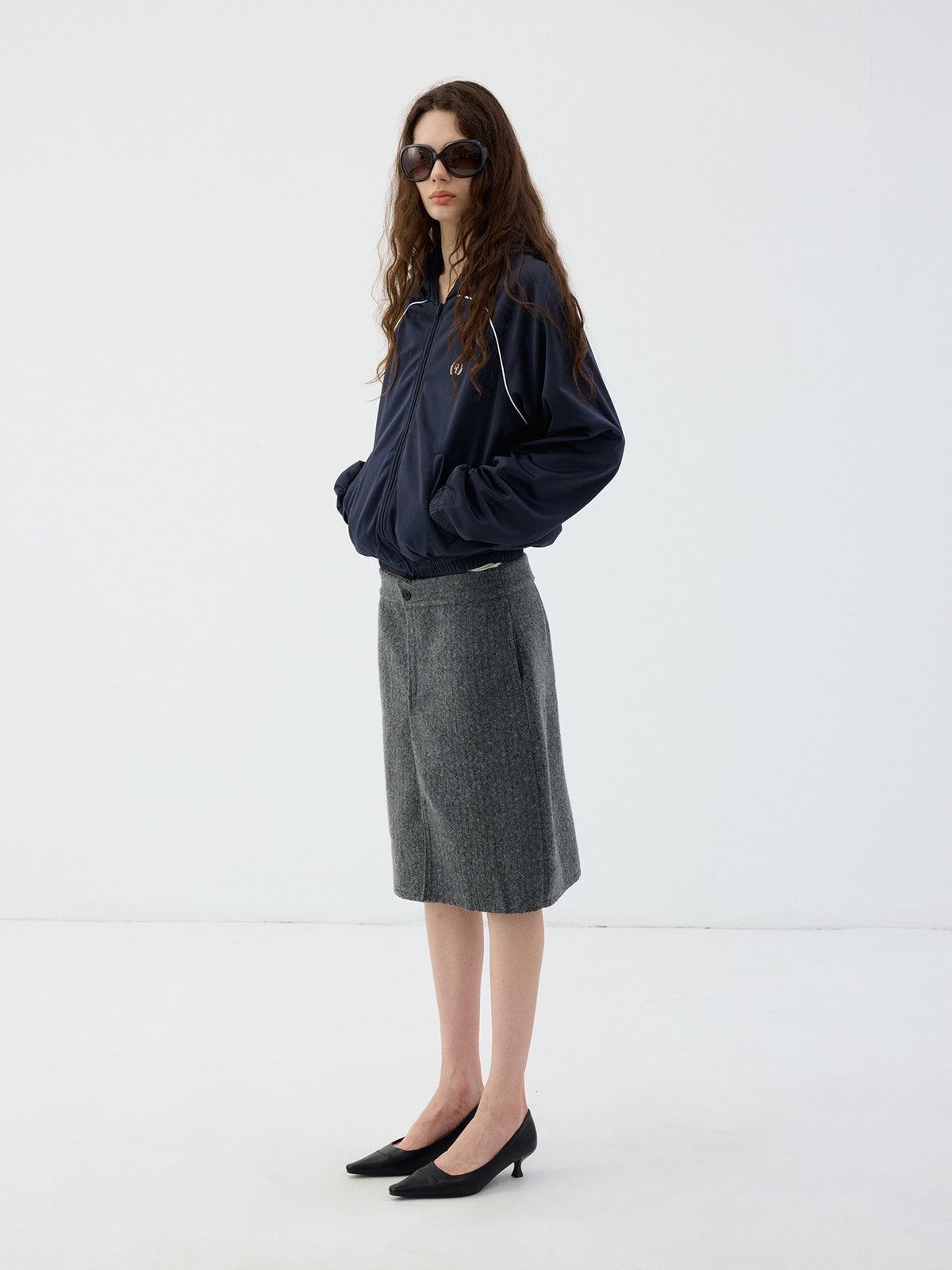 Delivery_Navy_Hooded_Zip_Up_Streetwear_Loose_Fit_Women&