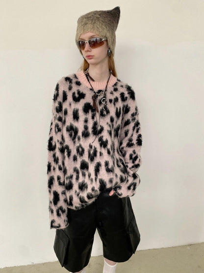 Delivery Pink Black Leopard Jacquard Brushed Plush Crewneck Women&
