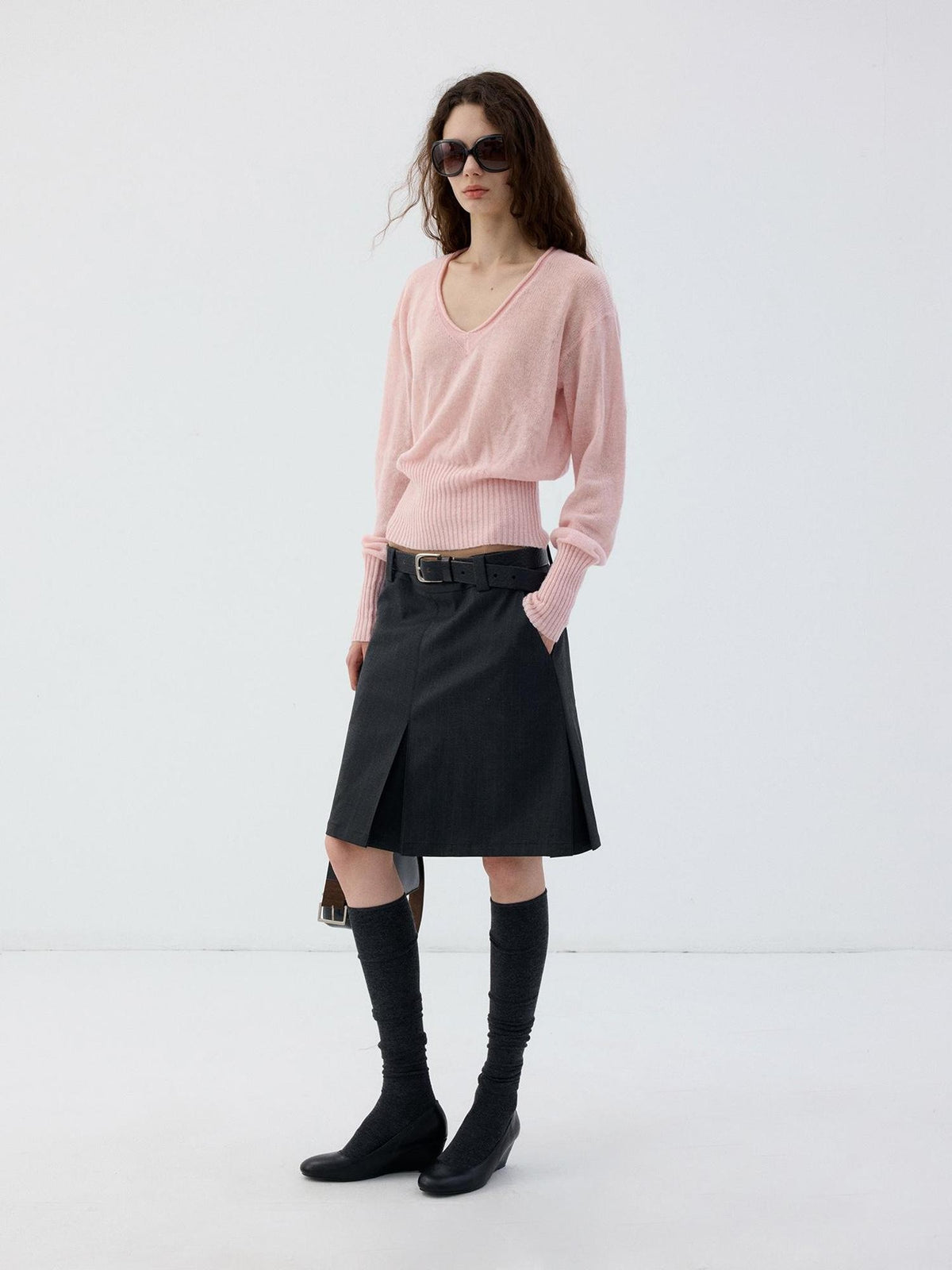Delivery Rolled Hem V-neck Wide Rib Waist Cinched Knit Women&