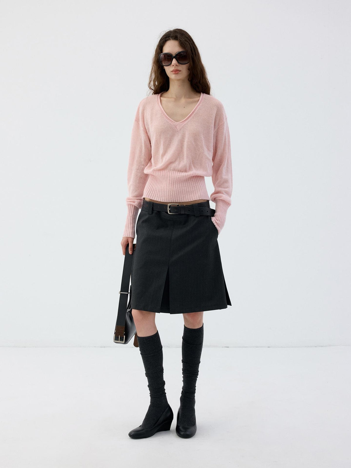 Delivery Rolled Hem V-neck Wide Rib Waist Cinched Knit Women&