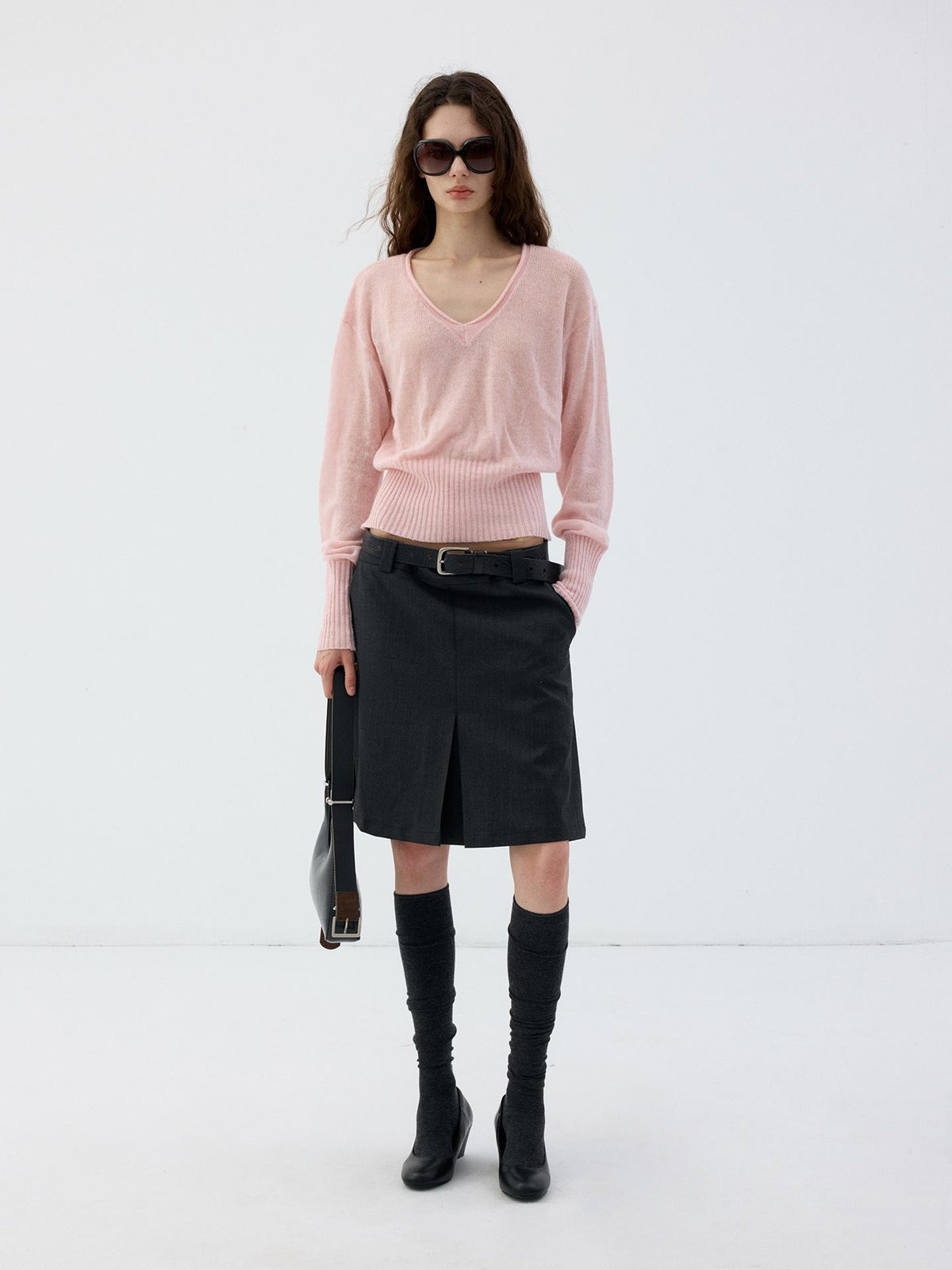 Delivery Rolled Hem V-neck Wide Rib Waist Cinched Knit Women&