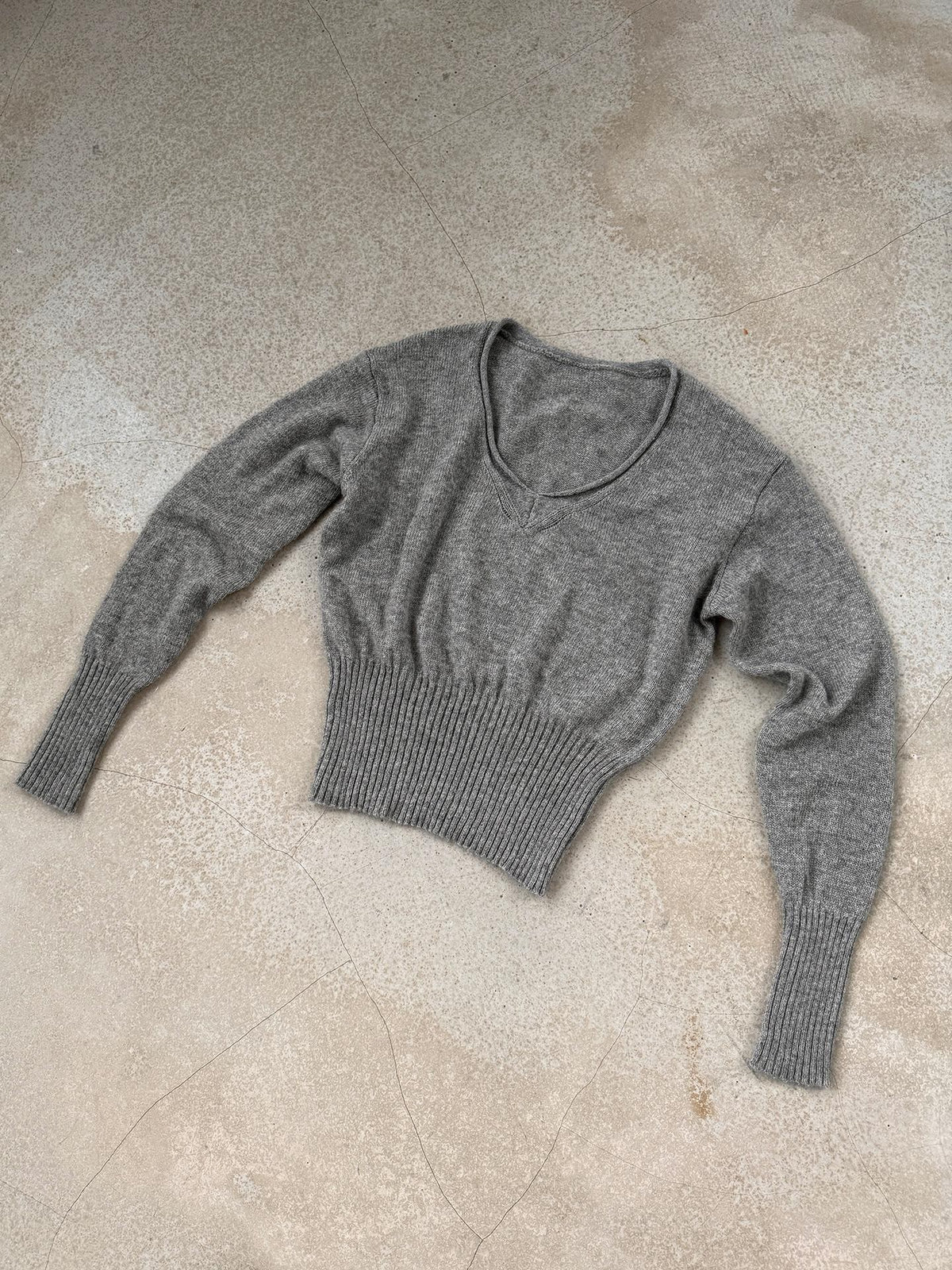 Delivery Rolled Hem V-neck Wide Rib Waist Cinched Knit Women&