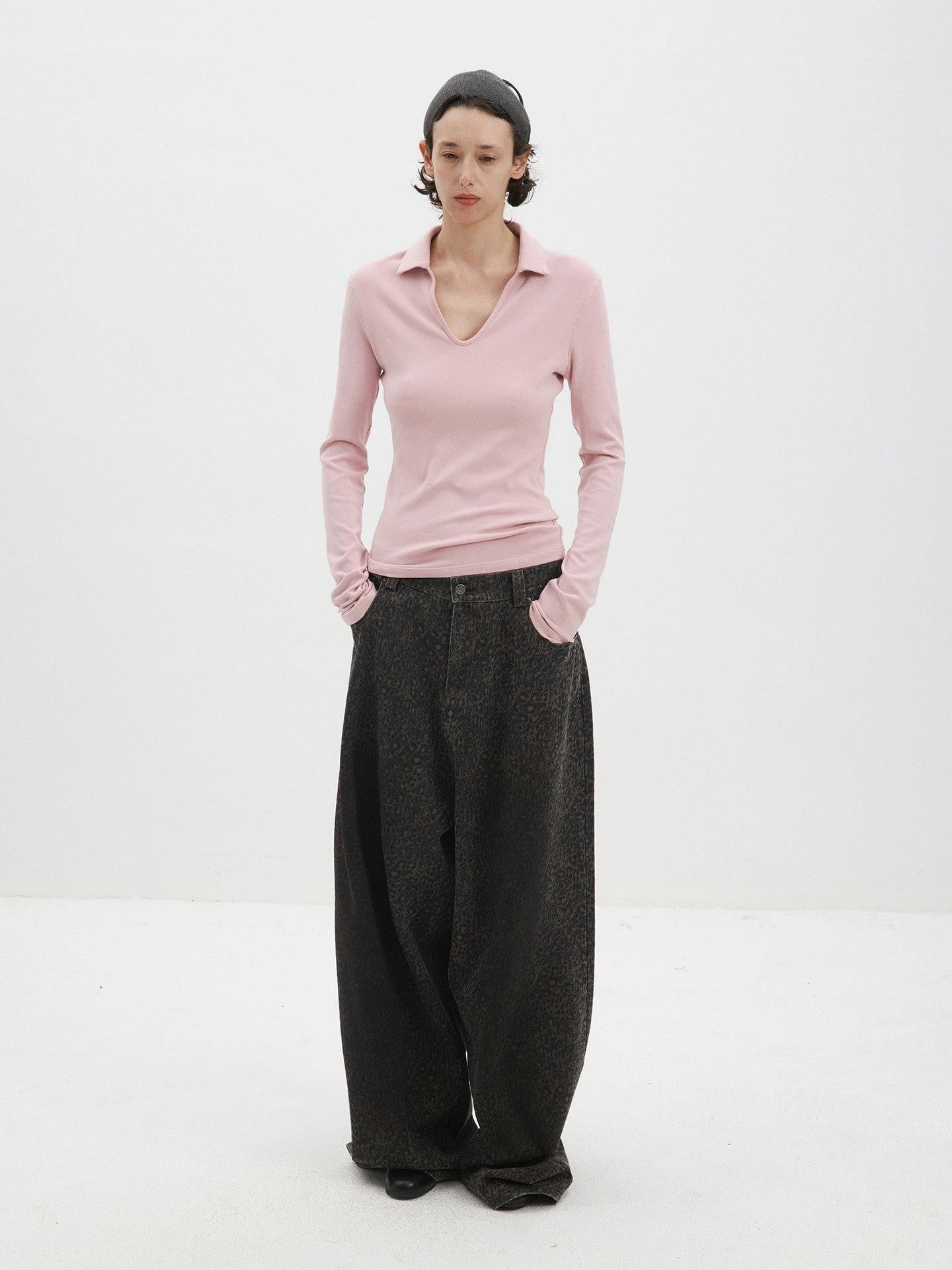Delivery Slim Fit Polo U Neck Knit Lettering Women&
