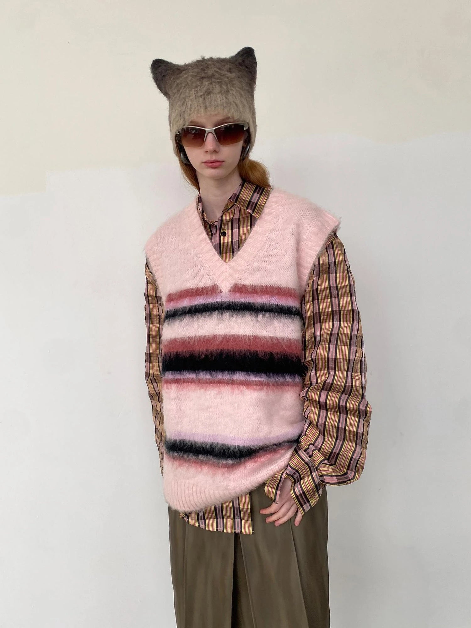 V-neck Cable Knit Wool Vest In Pale Pink Stripes