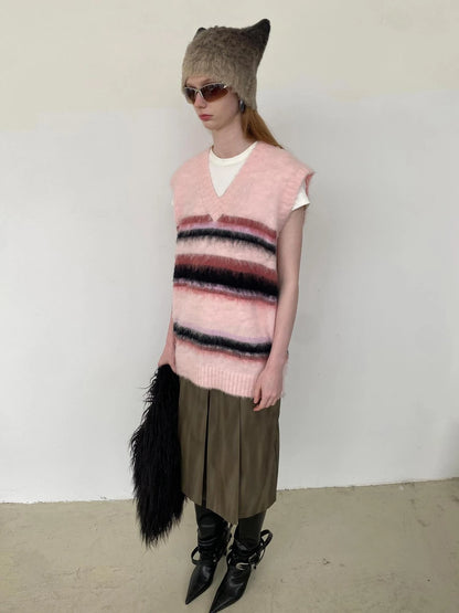 V-neck Cable Knit Wool Vest In Pale Pink Stripes