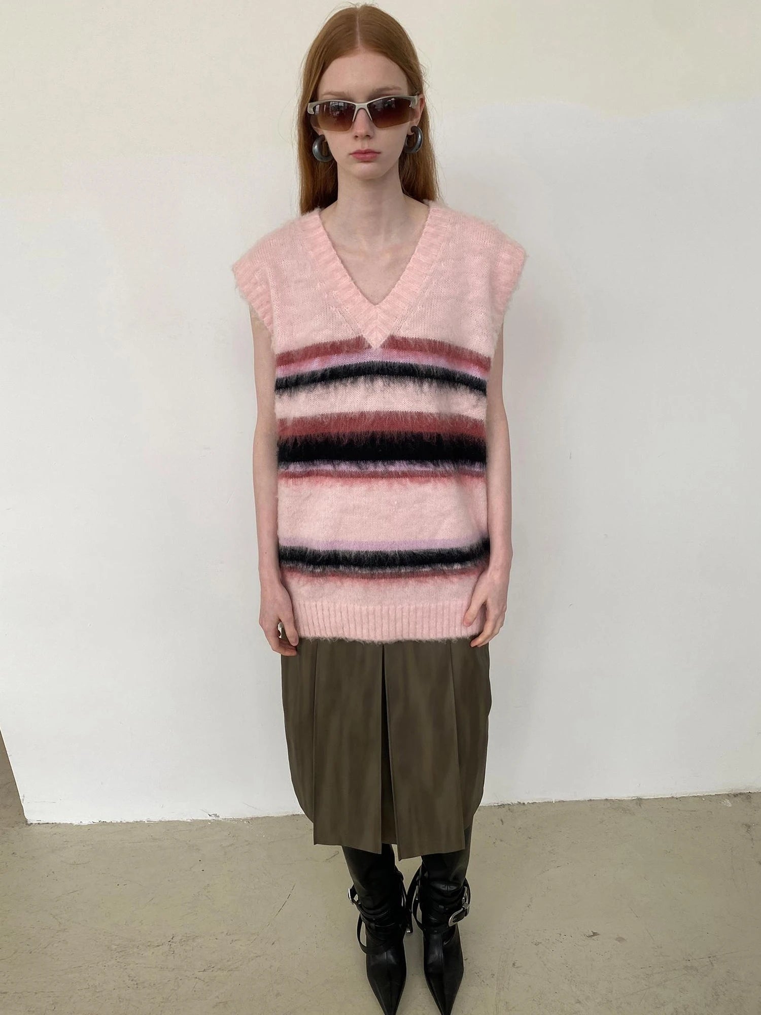 V-neck Cable Knit Wool Vest In Pale Pink Stripes