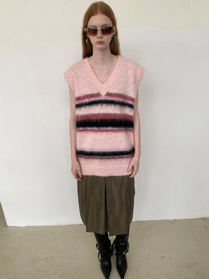 V-neck Cable Knit Wool Vest In Pale Pink Stripes