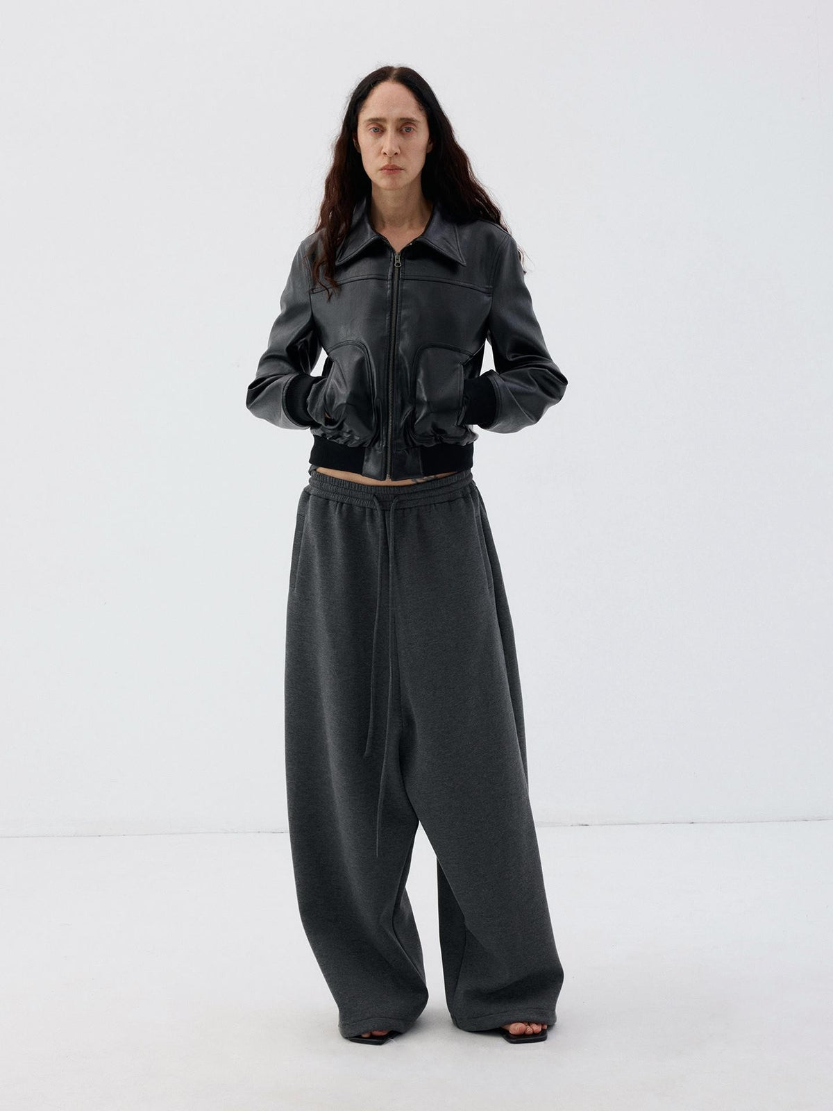 Delivery Vintage Black Cropped Zip Square Neck Skinny Fit Women&