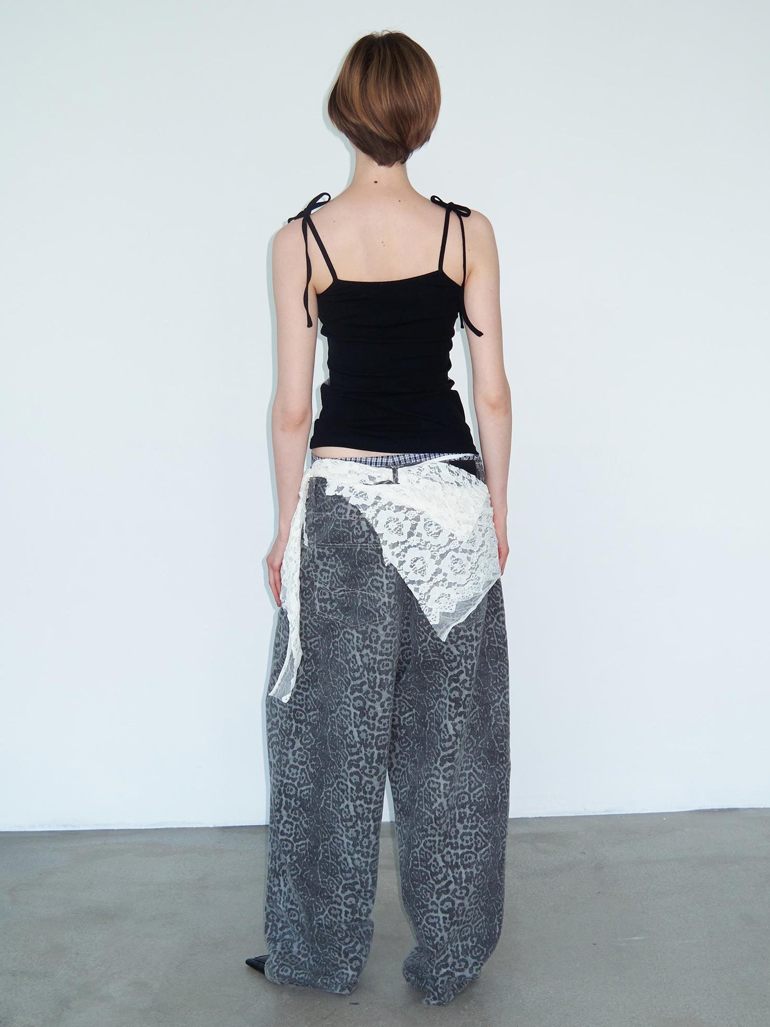 Delivery Vintage Black &amp; White Portrait Print Tie Back Camisole