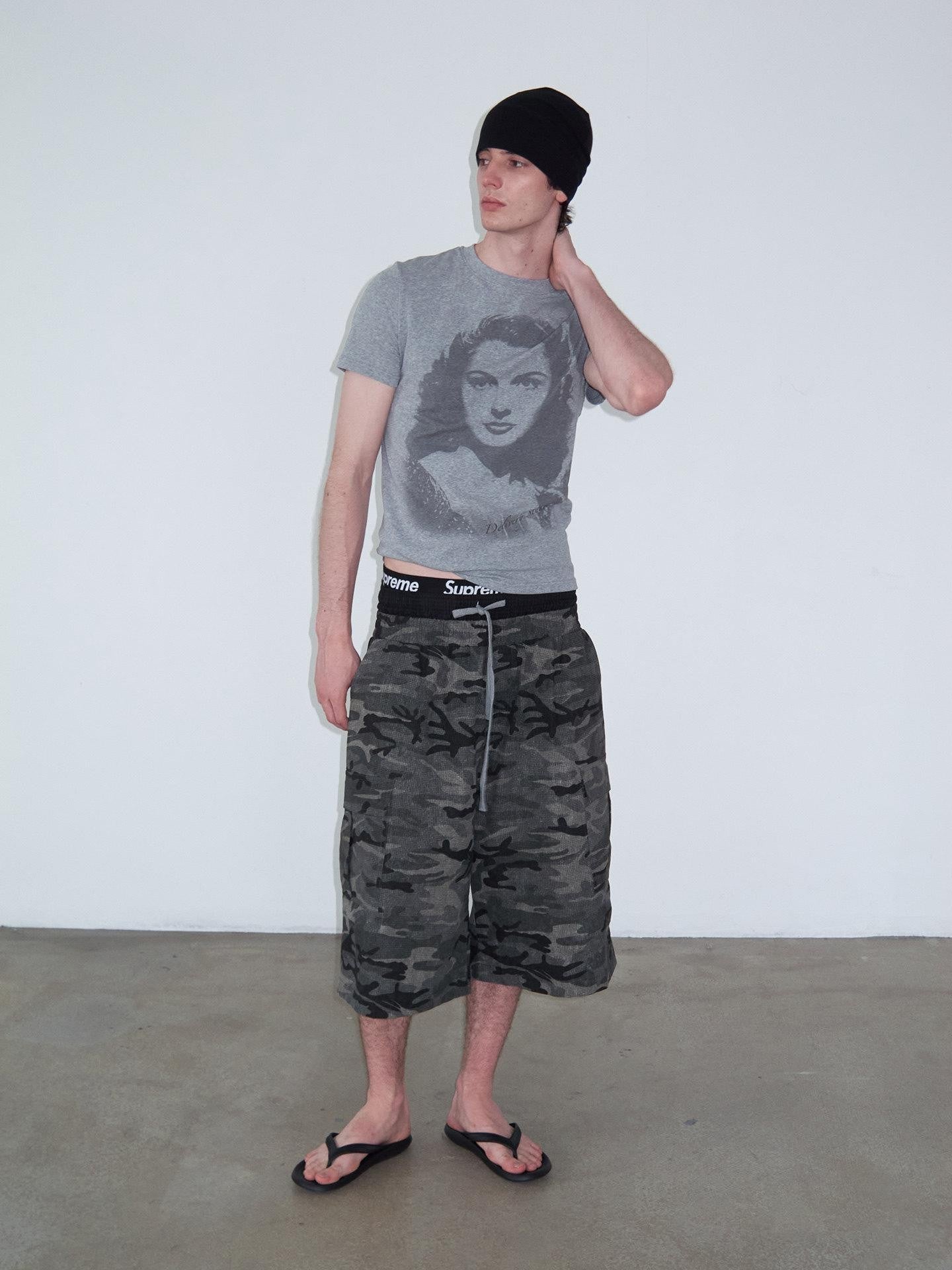 Delivery Vintage Portrait Print Straight Cut Grey Women&