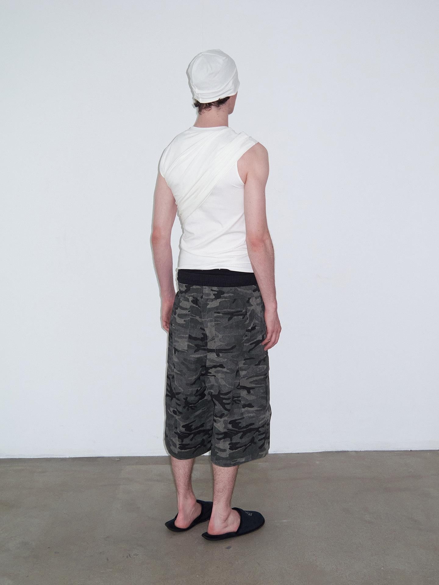 Delivery White Deconstructed Layered Pleated Printed Slim H Line Women&