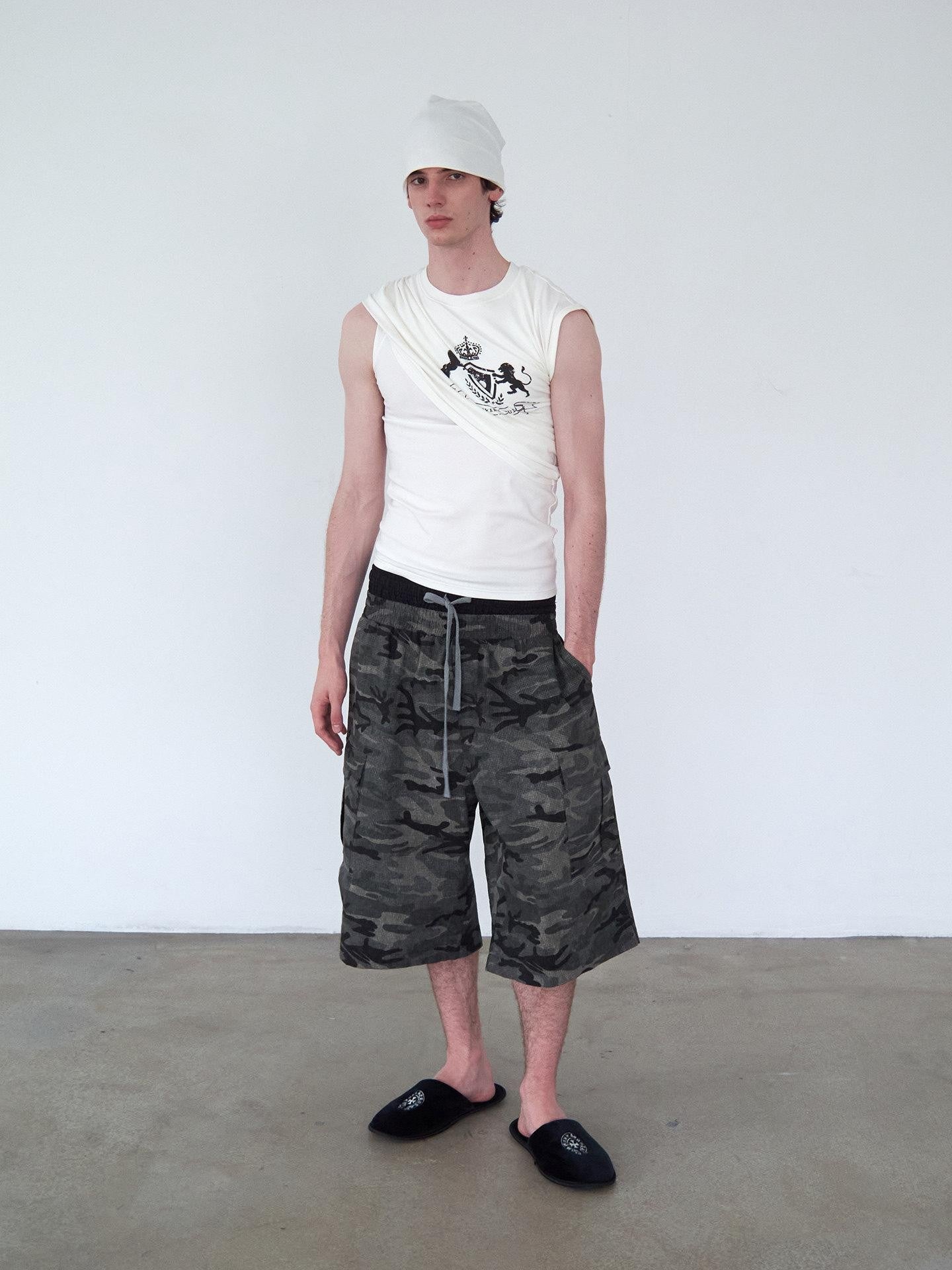 Delivery White Deconstructed Layered Pleated Printed Slim H Line Women&