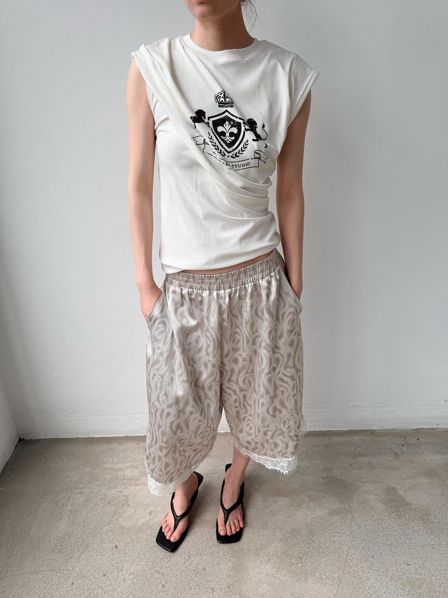 Delivery White Deconstructed Layered Pleated Printed Slim H Line Women&