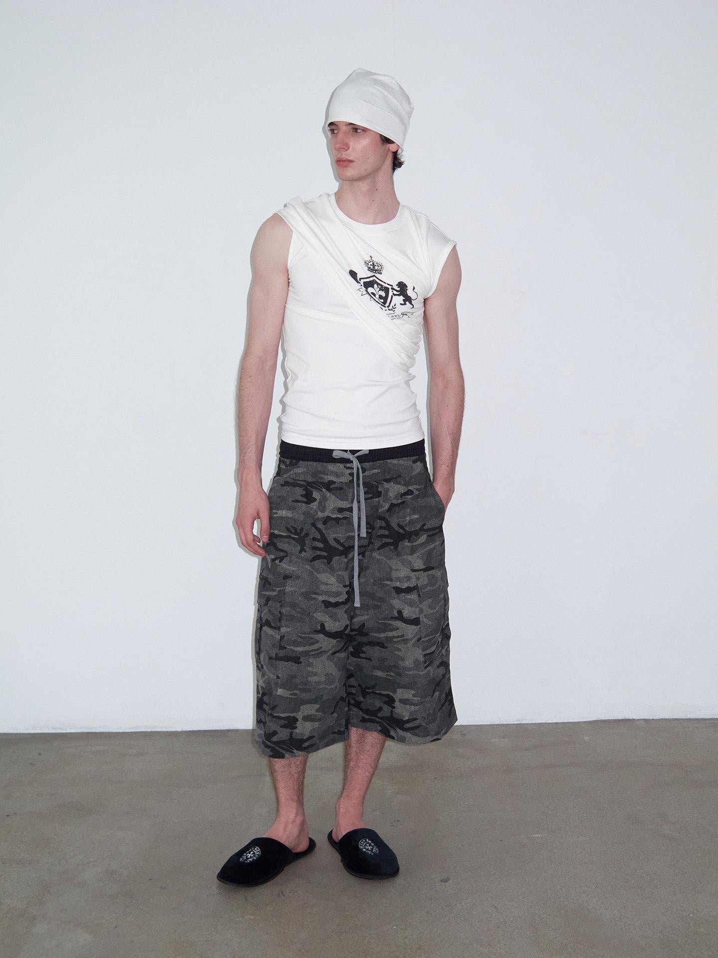 Delivery White Deconstructed Layered Pleated Printed Slim H Line Women&
