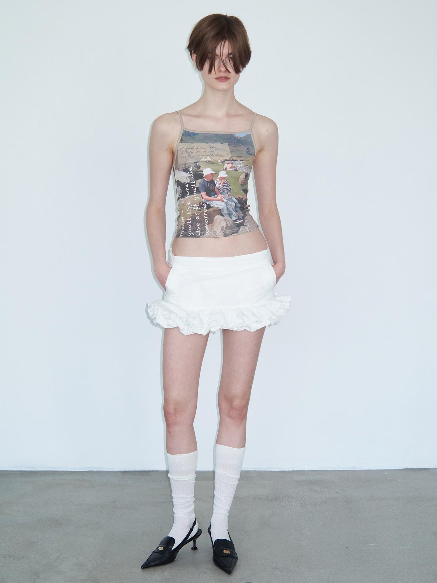 Delivery White Layered Ruffle Bloom Short Skirt