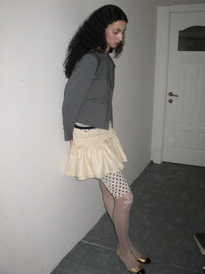 Dorydory Beige Black Solid Cake Layer Mid Waist Short Women&