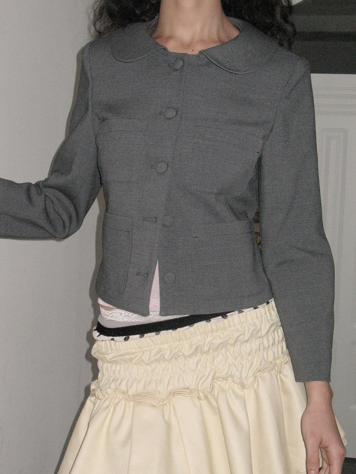 Dorydory Beige Black Solid Cake Layer Mid Waist Short Women&