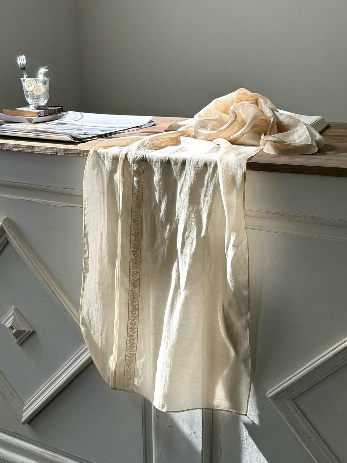 Dorydory Beige Striped Lace Rectangular Women&