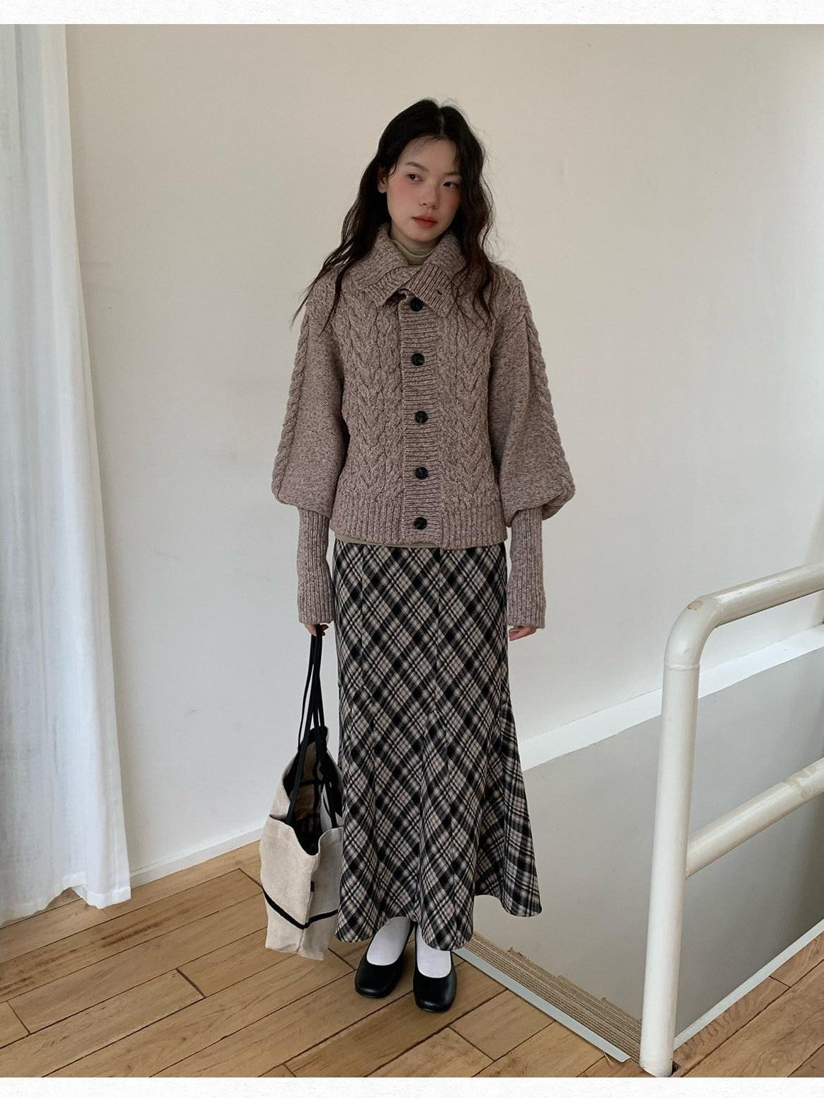 Dorydory Black Speckled Coarse Knit Cape High Neck Women&