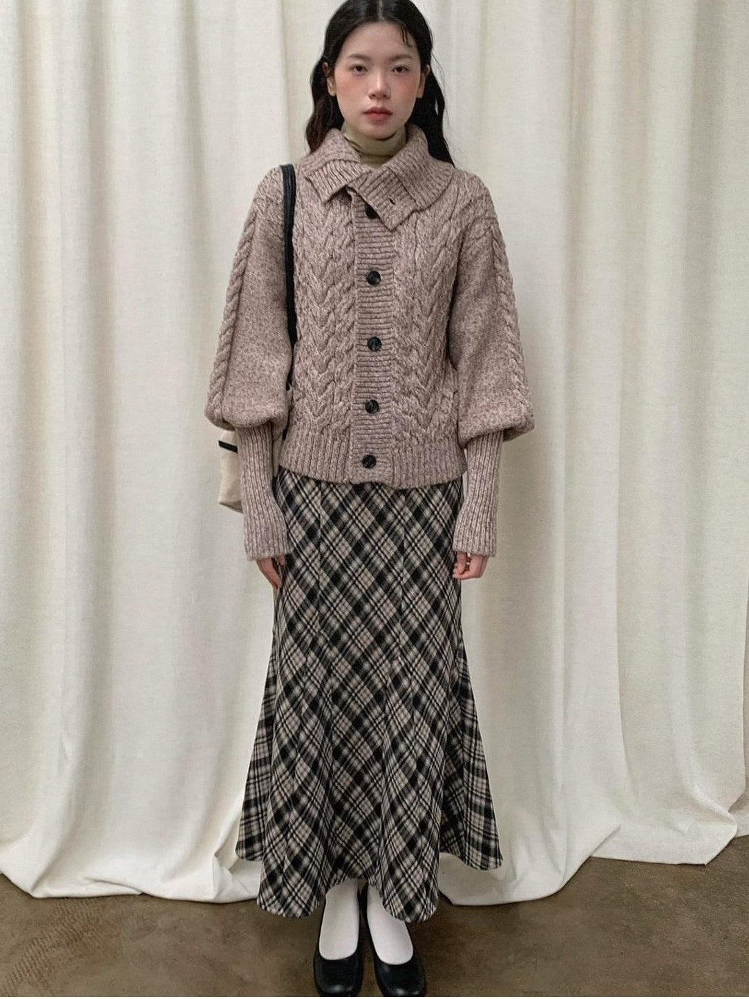 Dorydory Black Speckled Coarse Knit Cape High Neck Women&