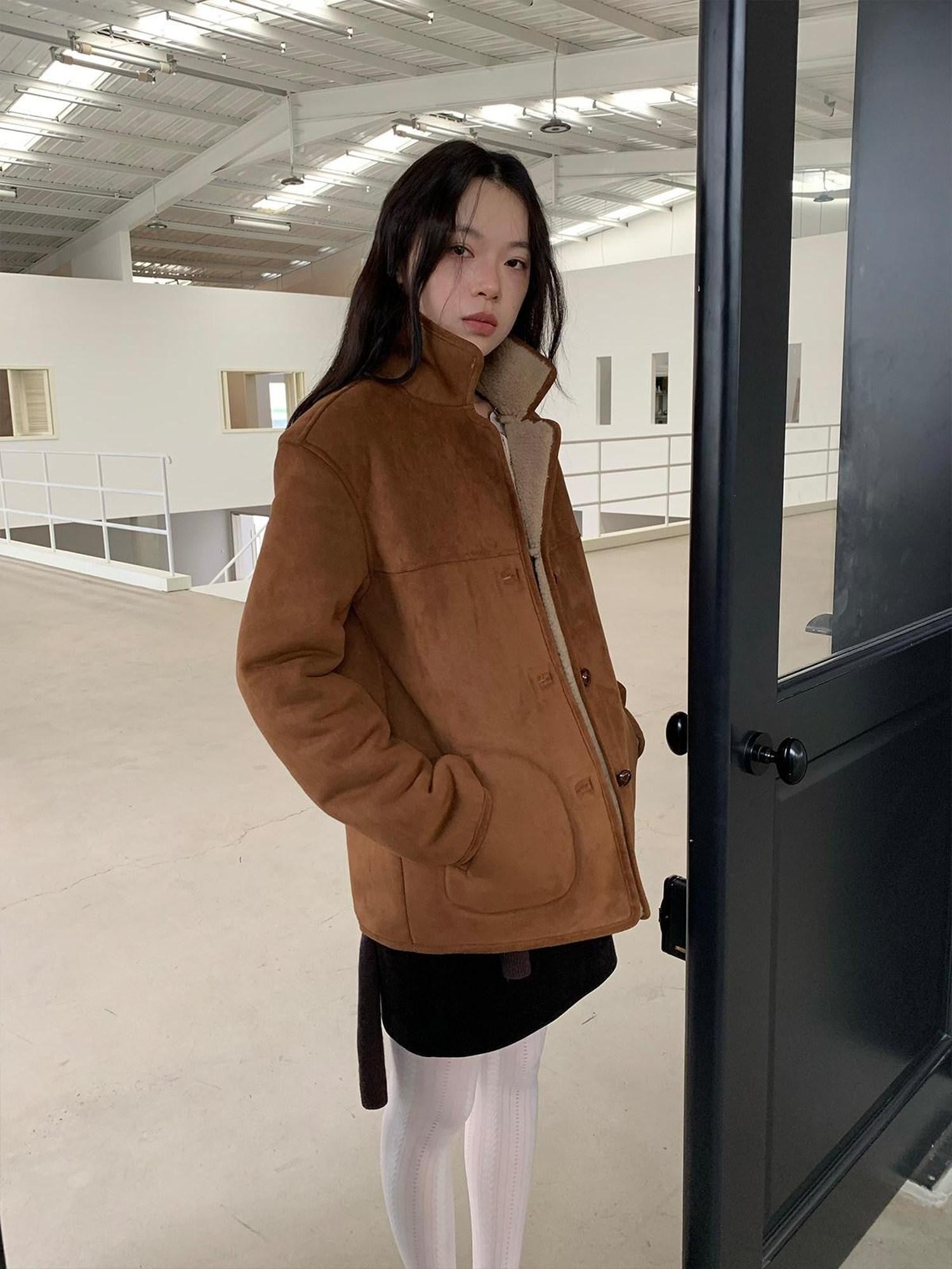 Dorydory Cropped Plush Shearling Lined Women&