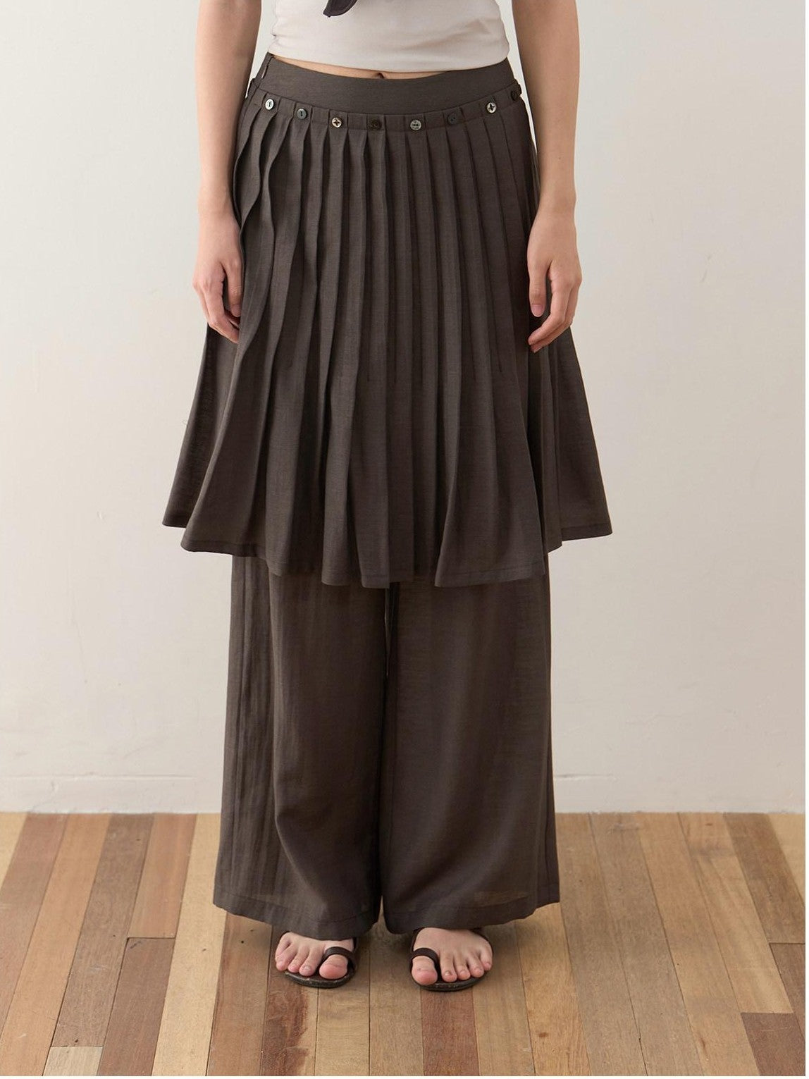 Dorydory Deep Brown Shell Button Long Skort Women&