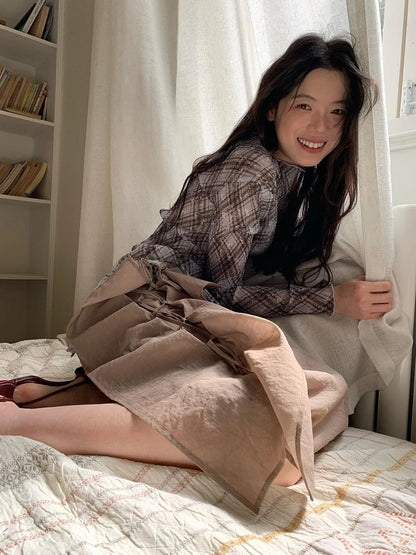 Dorydory Diamond Mesh Ruffle Hem Long Sleeve Tee