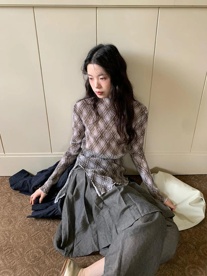 Dorydory Diamond Mesh Ruffle Hem Long Sleeve Tee