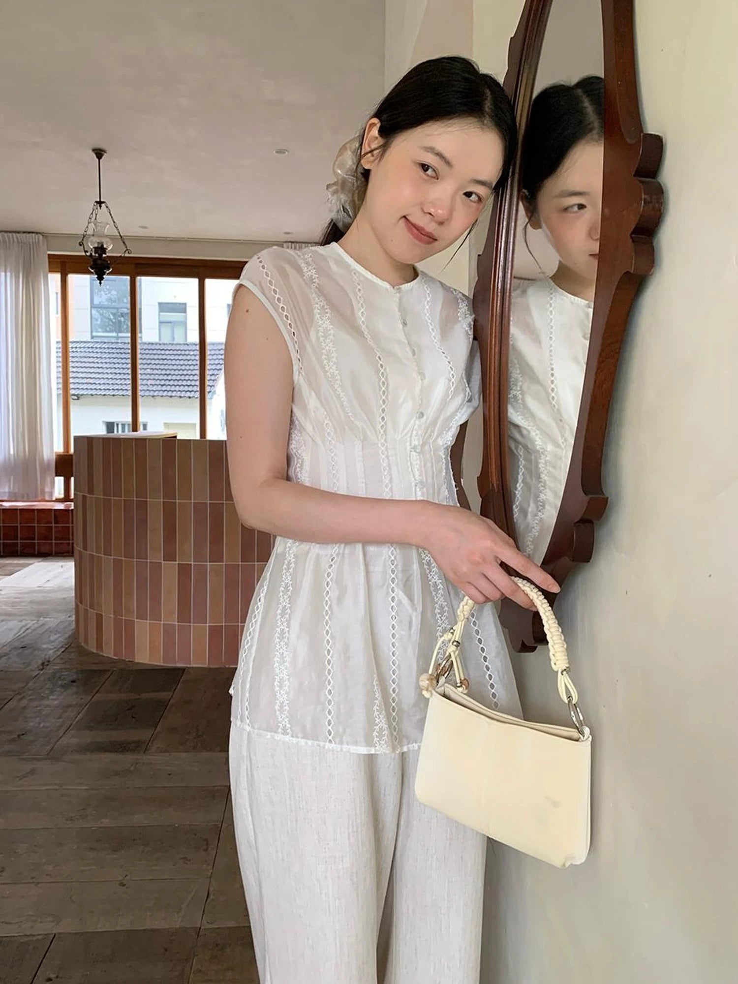 Dorydory Stripe Jacquard Sleeveless Shirt with Waist Cutout