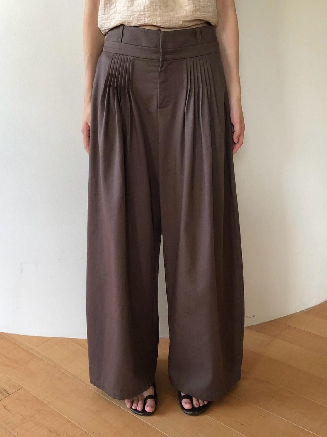 Dorydory Earthy Coffee Vintage Tuck Pleat High Waist Women&