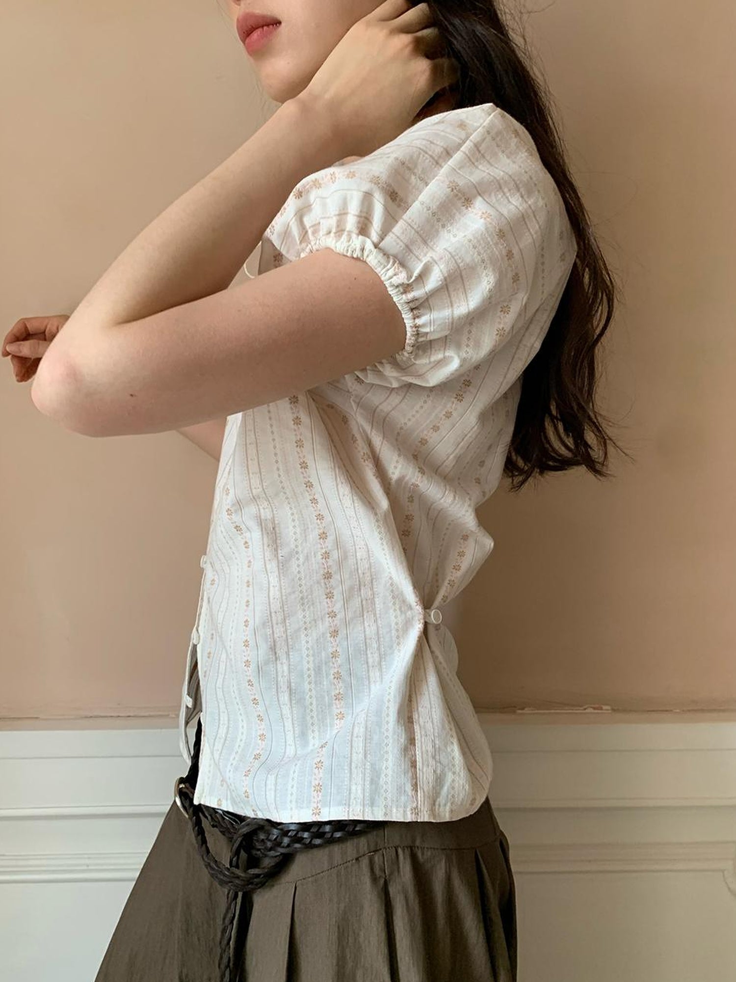 Dorydory Floral Bud Tie Front Jacquard Blouse