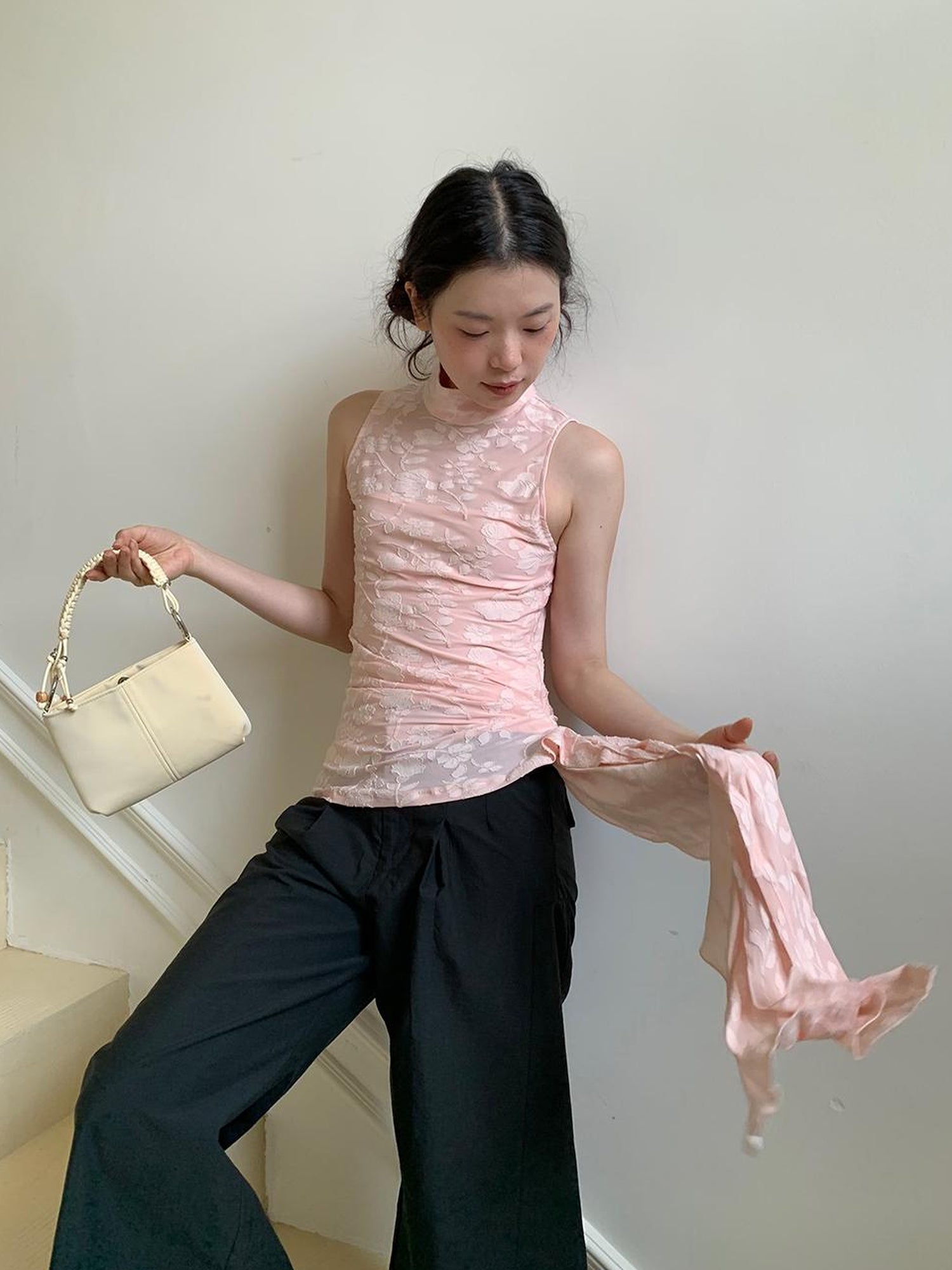 Dorydory Floral Jacquard Ribbon Sleeveless Top