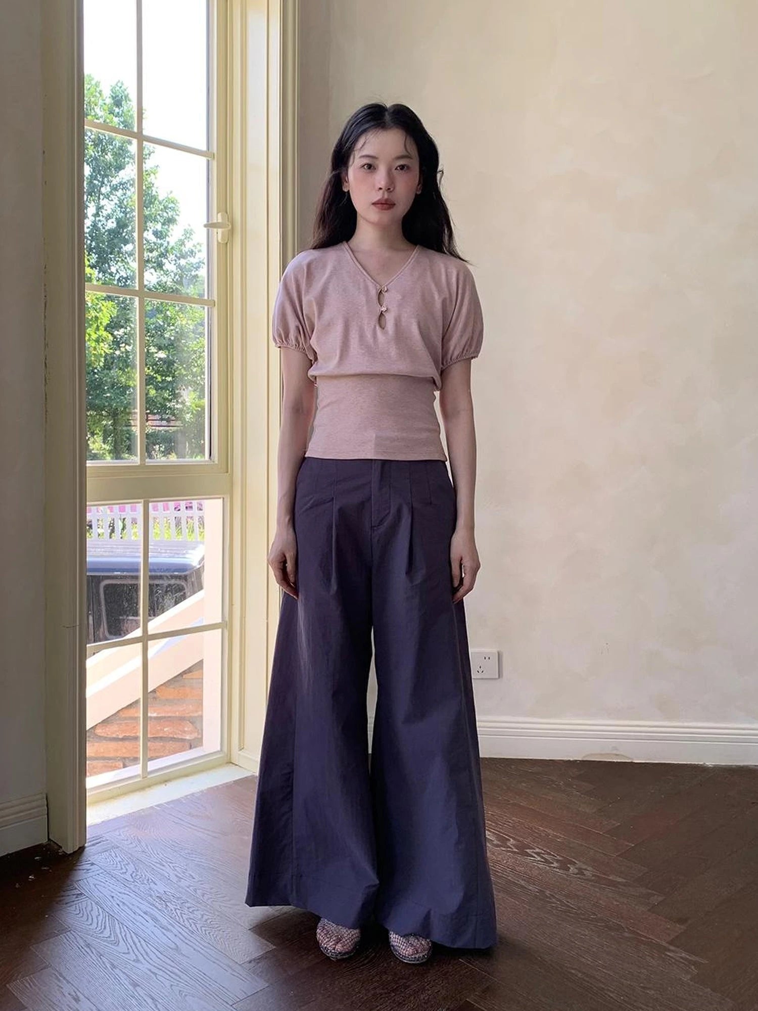 Floral Sleeve Sheer V-Neck Cropped Tee