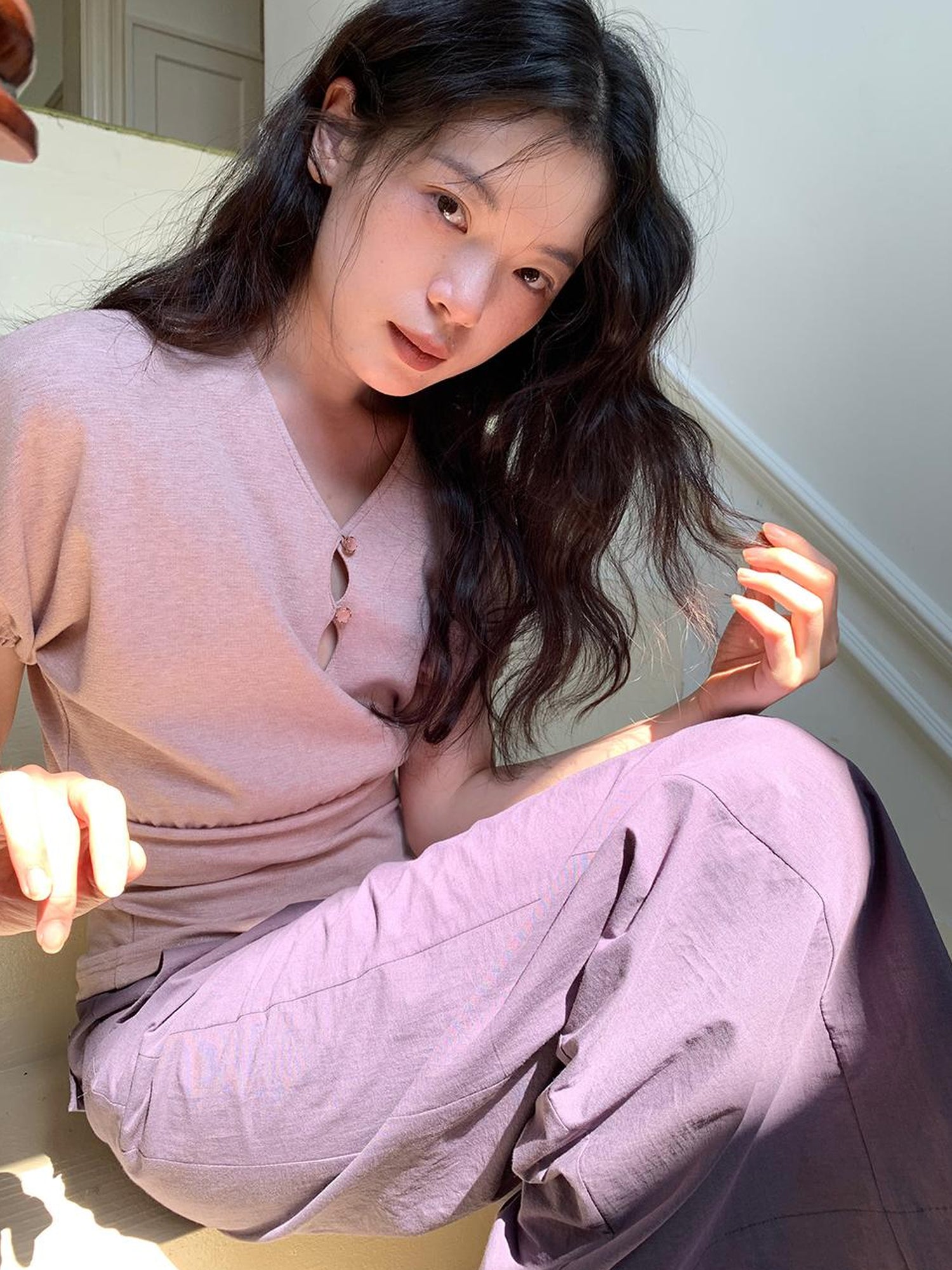Dorydory Floral Sleeve Sheer V-Neck Cropped Tee
