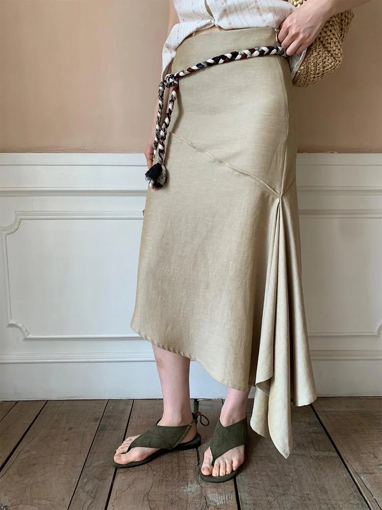 Flowy A Line Skirt With Asymmetric Hem And Linen Blend Fabric