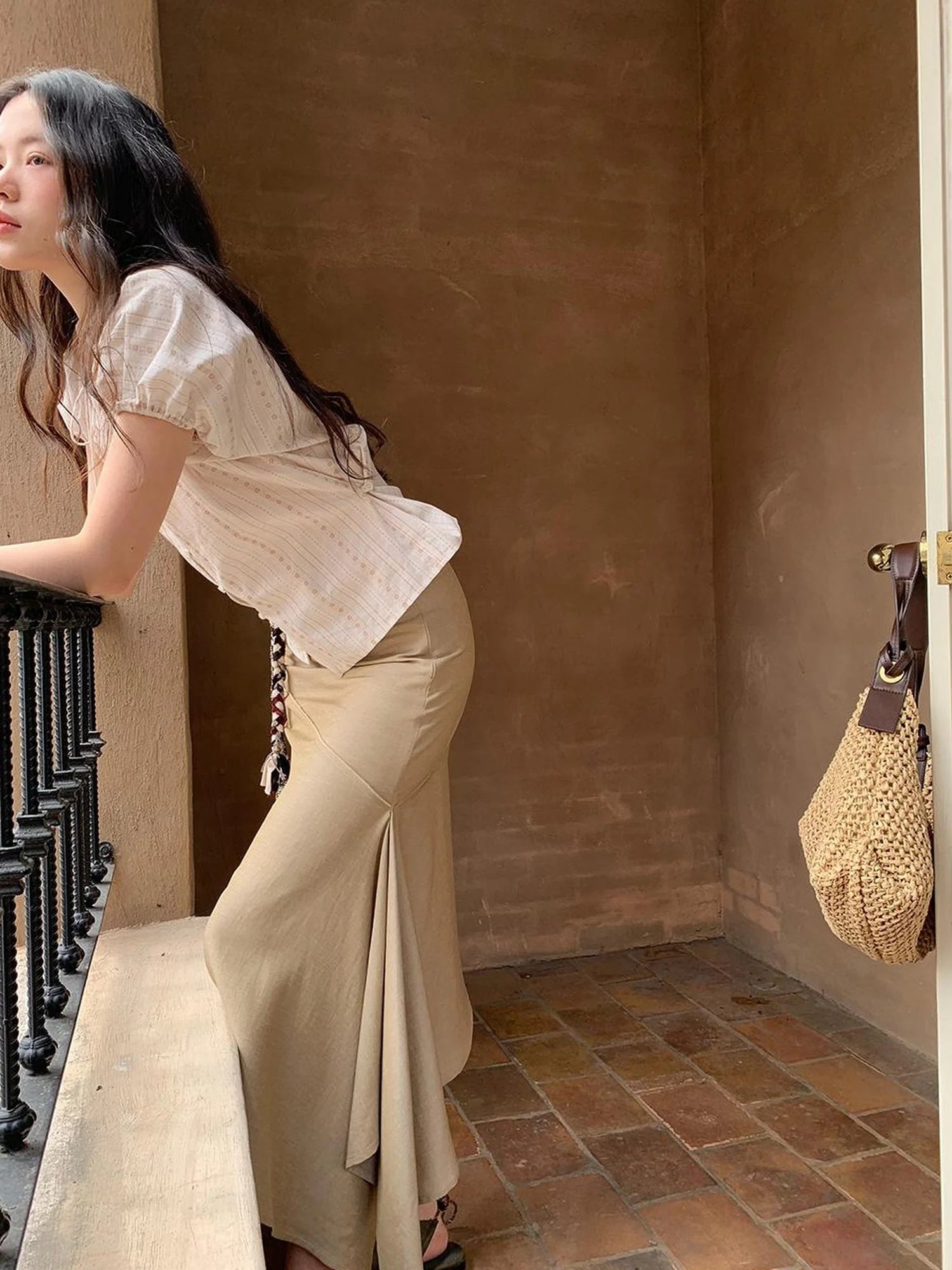 Flowy A Line Skirt With Asymmetric Hem And Linen Blend Fabric