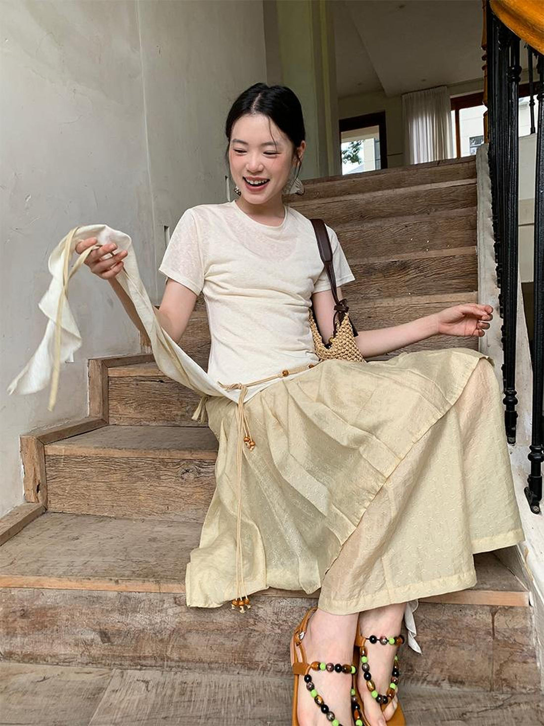 Dorydory Flowy Ribbon Hem T-shirt with Elastic Waist
